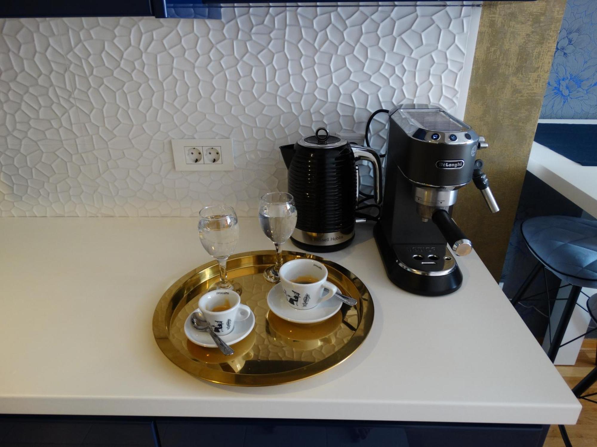 Jacuzzi Studio Apartman Mare'S زغرب المظهر الخارجي الصورة